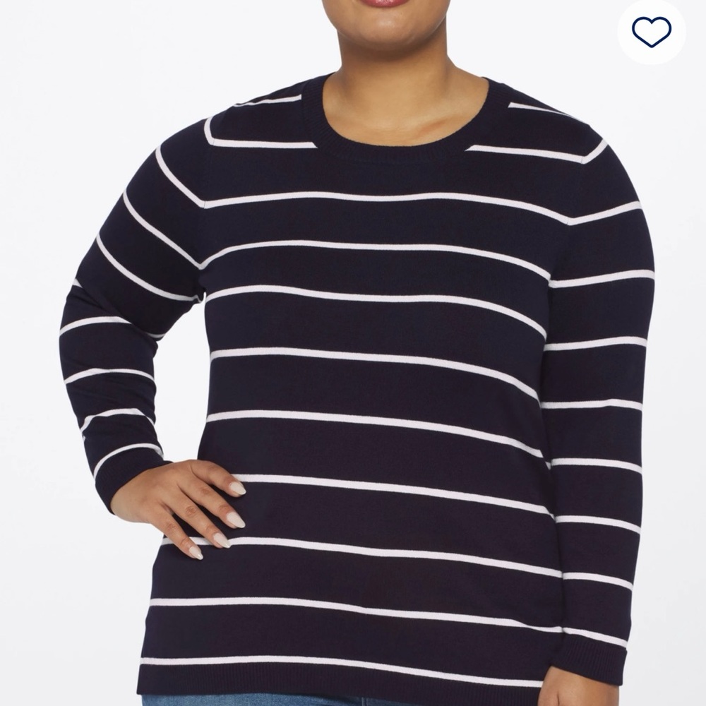 NWT Women’s sweater